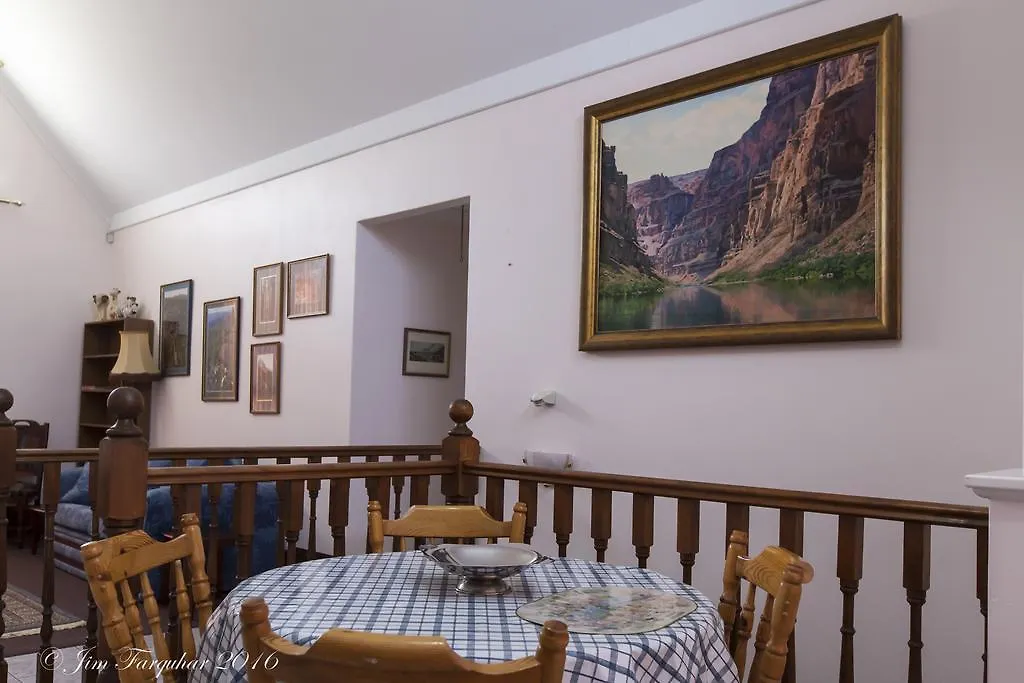 Aarn House B&B Airport Accommodation Perth 0*,
