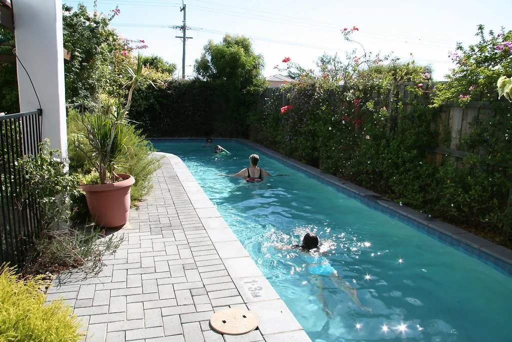 Aarn House B&B Airport Accommodation Perth