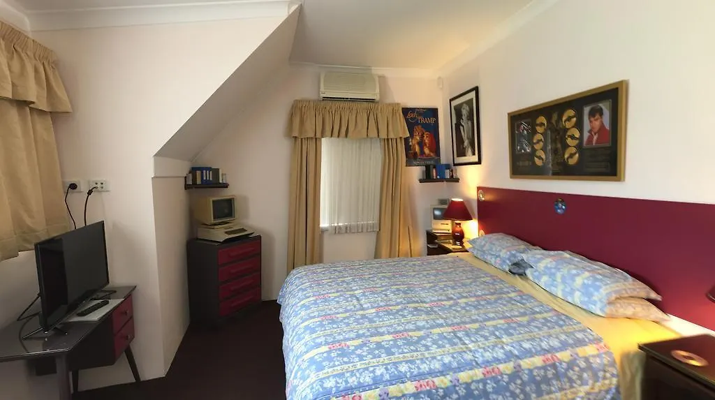 Aarn House B&B Airport Accommodation Perth 0*,  Australië